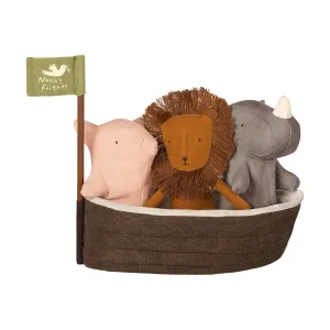 Maileg Noah's Ark with 3 Mini Animals Soft Toy